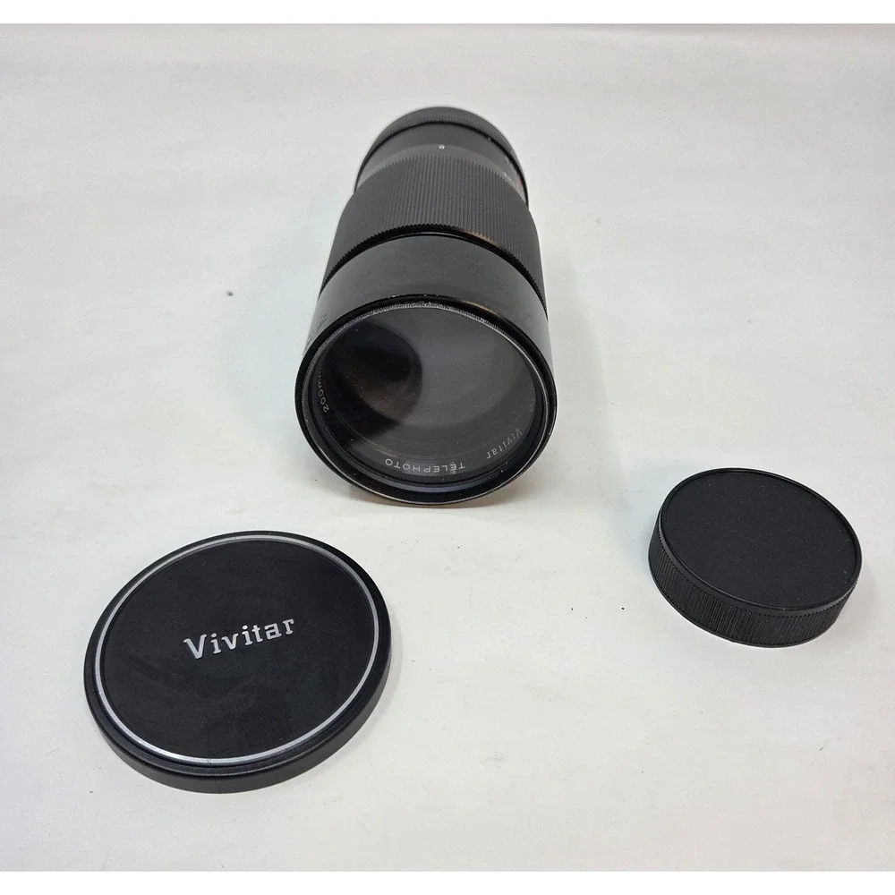 Vivitar 200mm f3.5 Auto Telephoto Lens Konica AR Mount Vintage Case Filter
